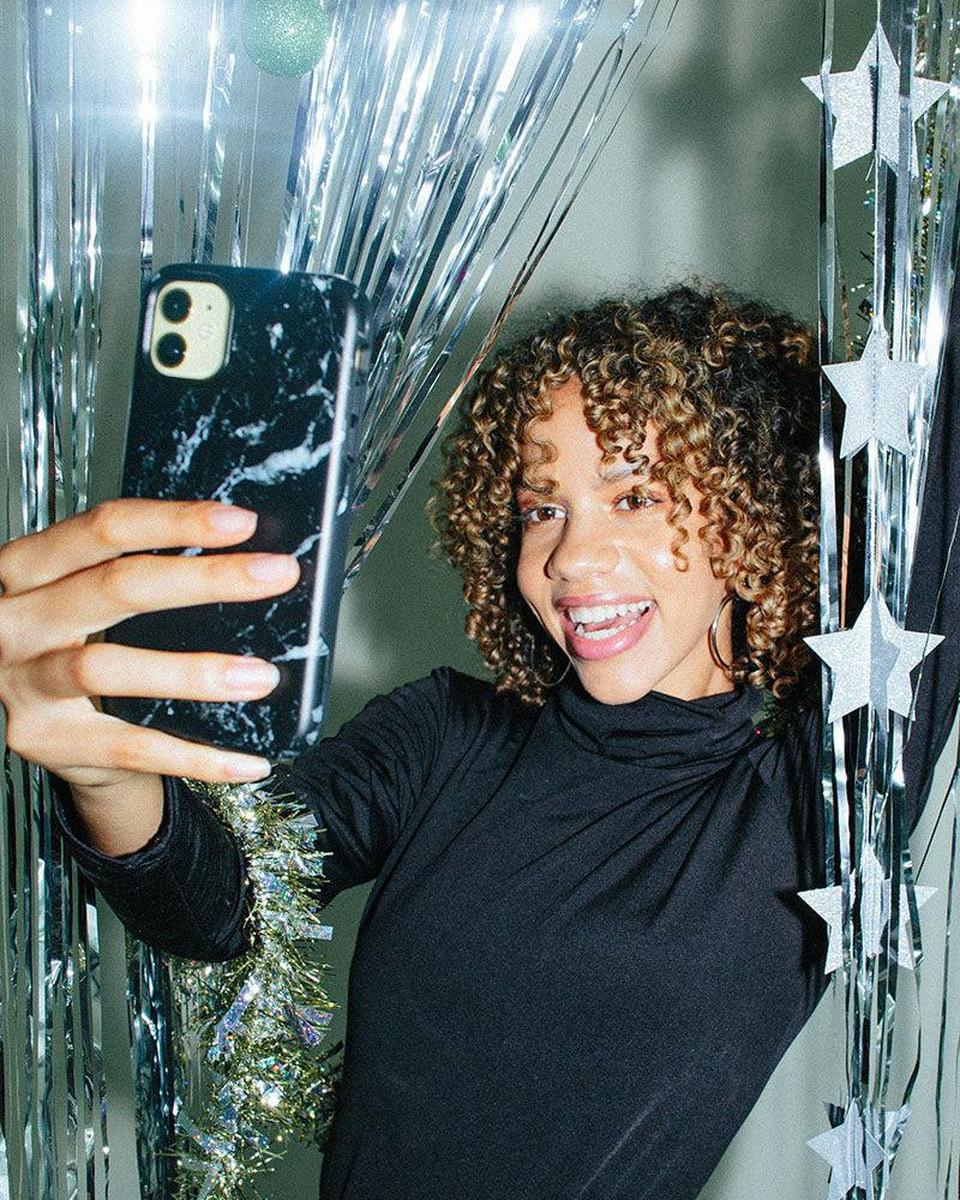 Black Pearl | Classic Black Marble Case iPhone Case get.casely