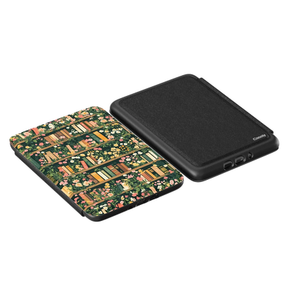 Fit Check | Black & Brown Checkerboard Kindle Case