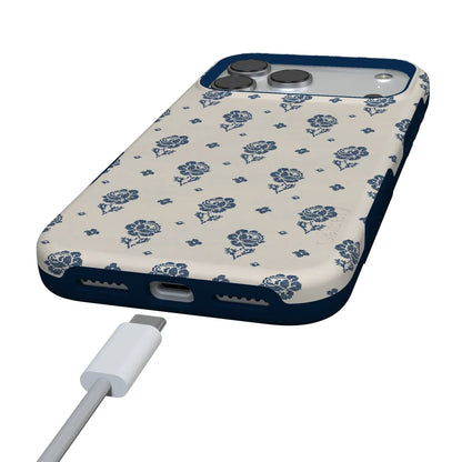 Seaside Stitch | Vintage Roses Case