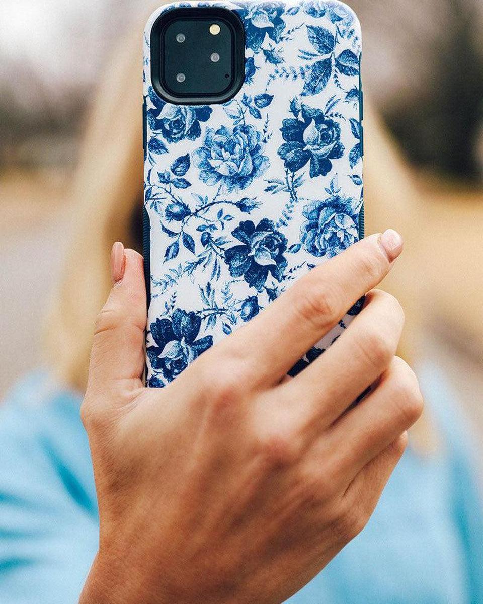 Rose to Fame | Blue & White Rose Floral Samsung Case Samsung Case get.casely