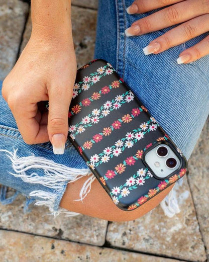 Totally Rad | Daisy Print Floral Case iPhone Case get.casely